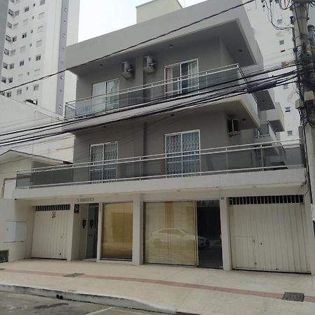 Apartamento No Centro - 1 Balneario Camboriu Bagian luar foto